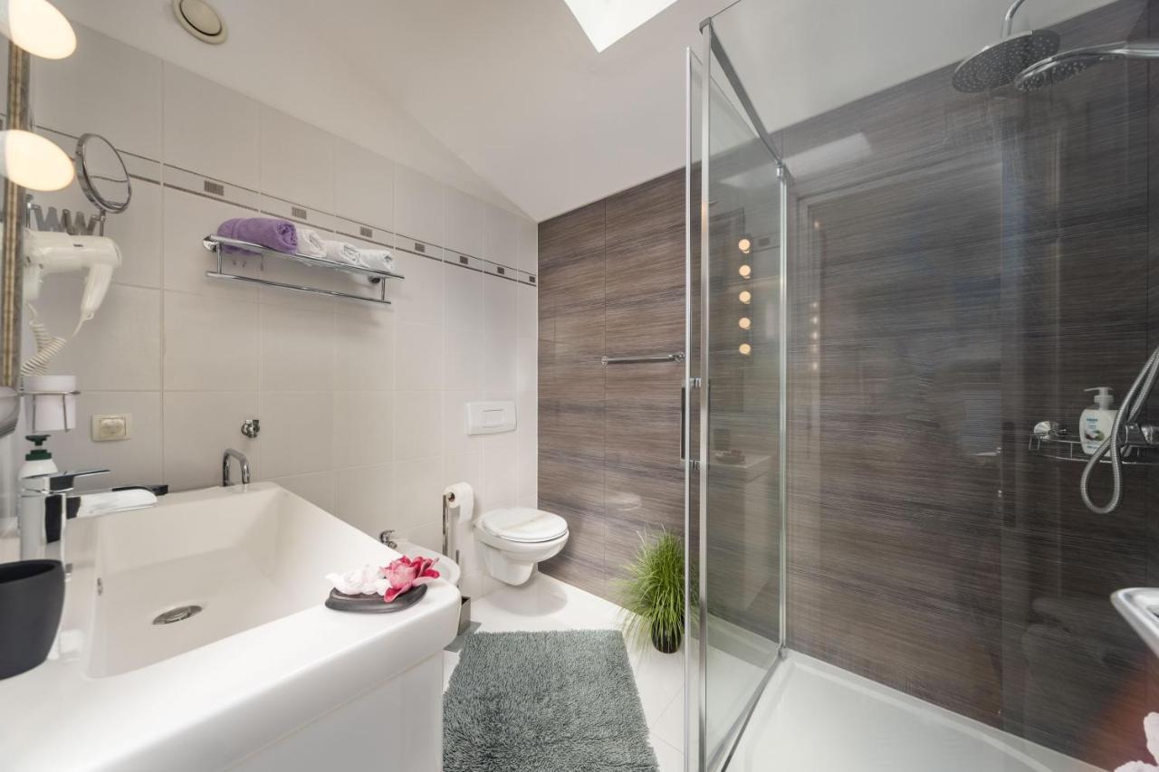 Apartments Sax Crikvenica Luaran gambar