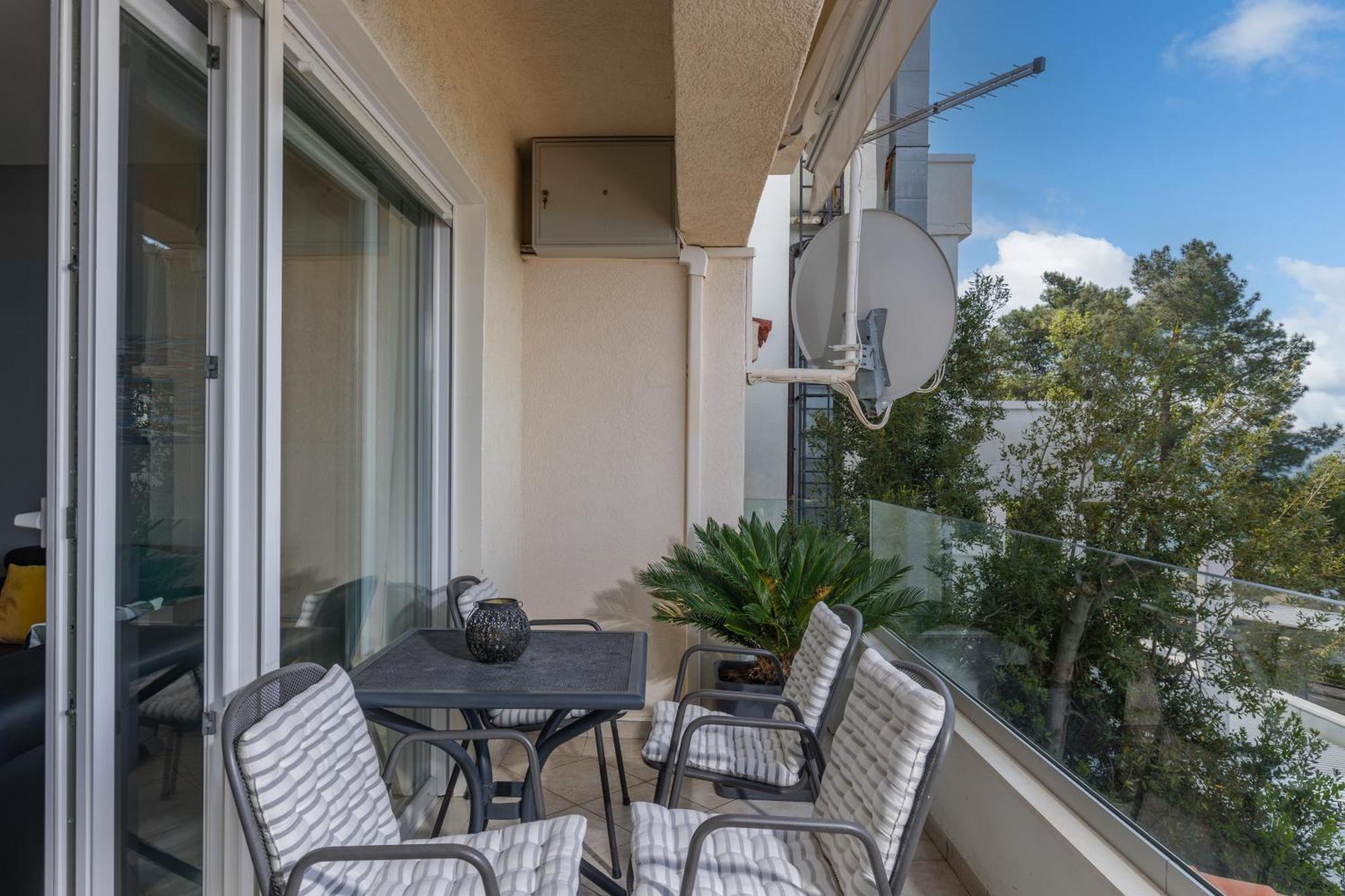 Apartments Sax Crikvenica Luaran gambar